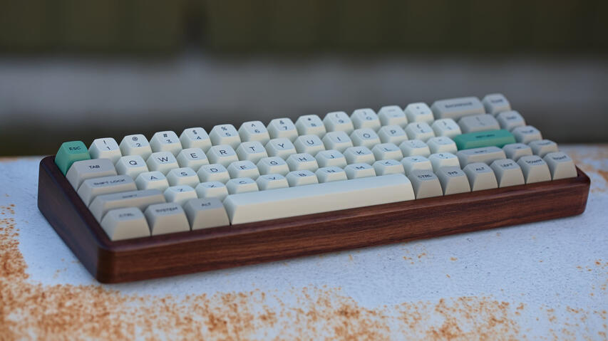 KBDfans 65% Wooden Case DIY Kit